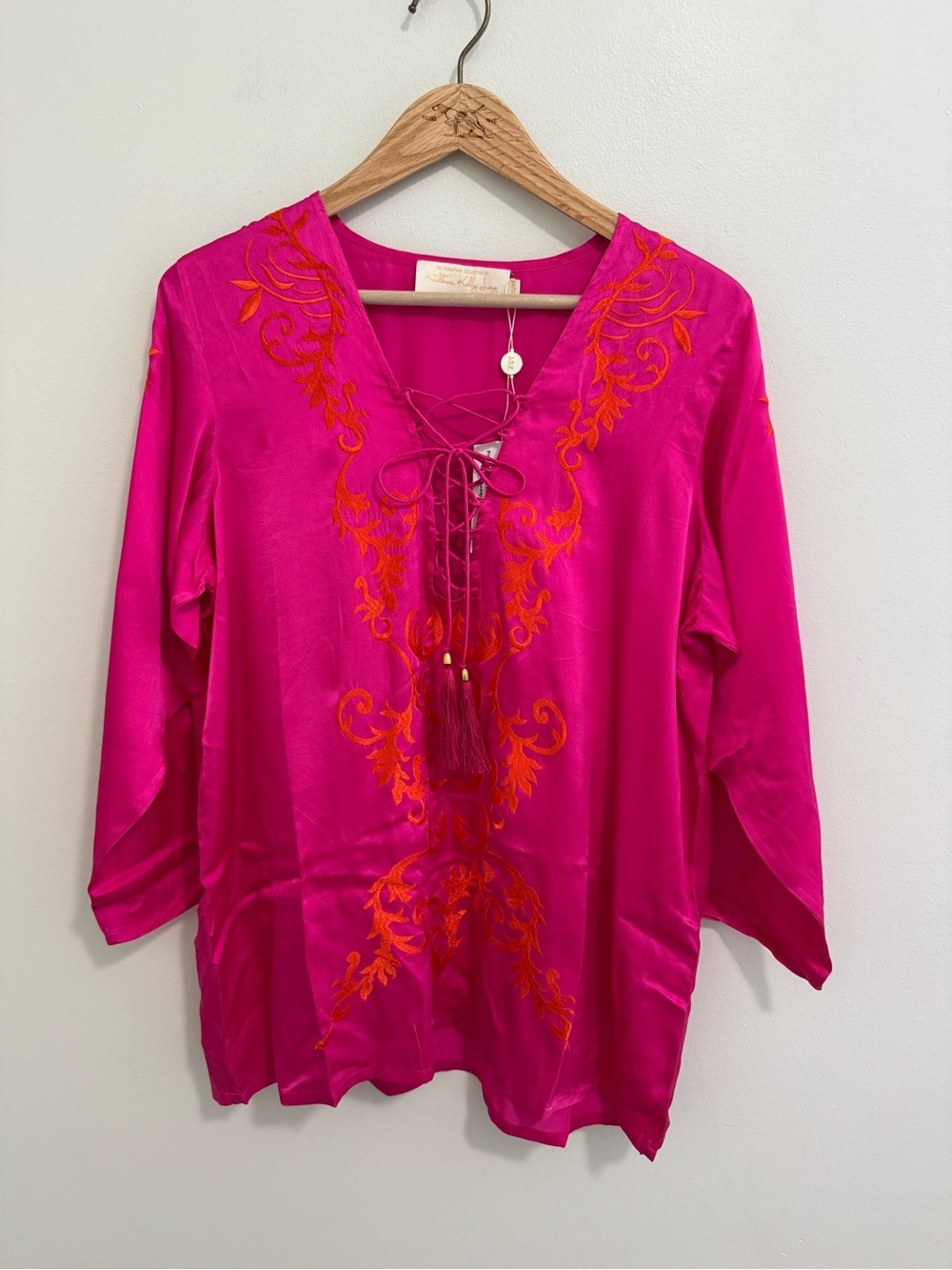 Katherine Kelly Lang NWT 100% Silk Pink Kaftan Tunic Top
